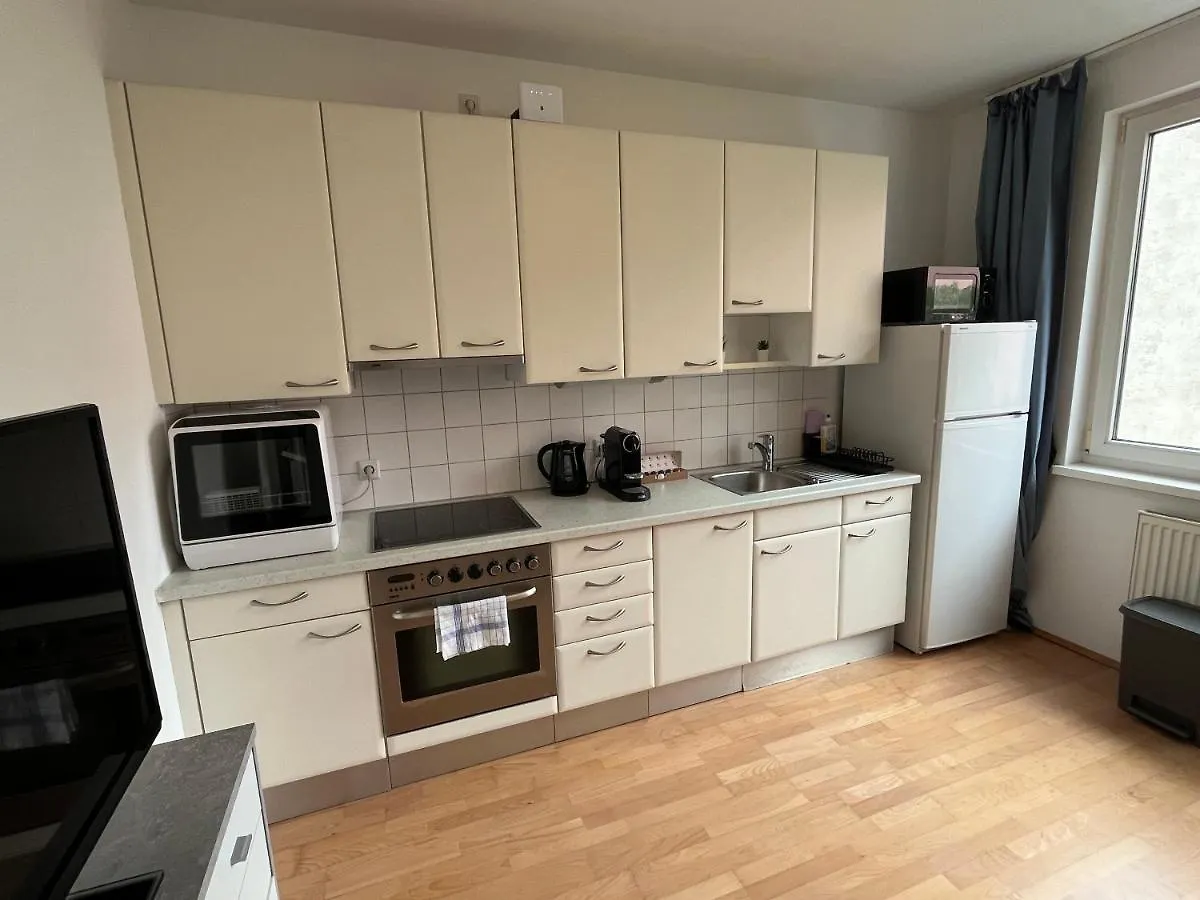 Cool Schonbrunn Apt 2Br Apartment Vienna